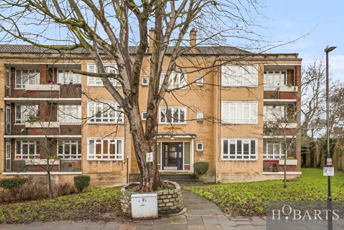 2 Bedroom Flat To Rent In Otway Court, Granville Road, N4