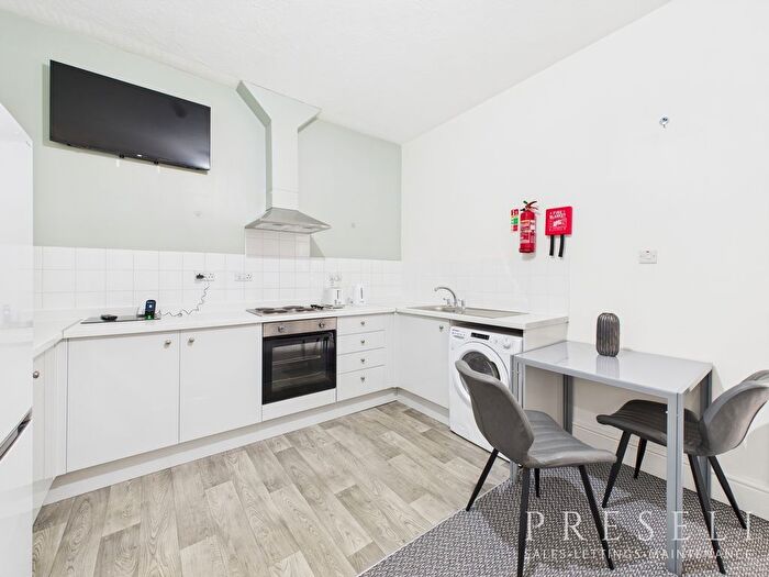 Studio To Rent In Dark Street, Haverfordwest, SA61