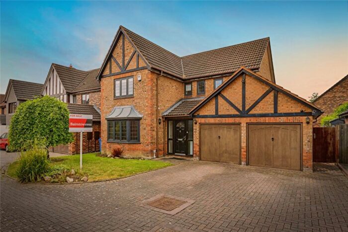 4 Bedroom Detached House For Sale In Brancaster Close, Amington, Tamworth, Staffordshire, B77