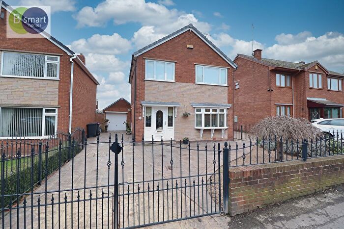 3 Bedroom Detached House For Sale In Fitzwilliam Street, Swinton, Mexborough, S64