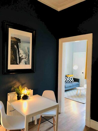 2 Bedroom Apartment To Rent In Westmoreland Street, Glasgow, G42