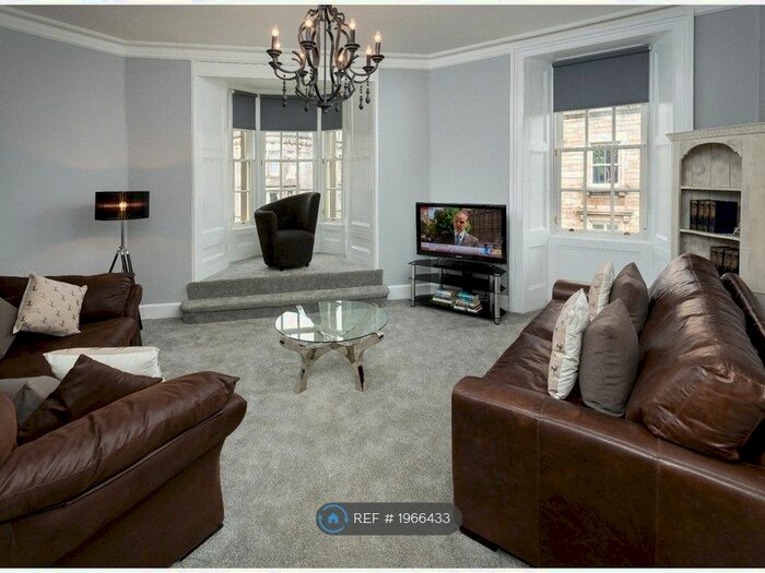 1 Bedroom Flat To Rent In St. Marys Street, Edinburgh, EH1