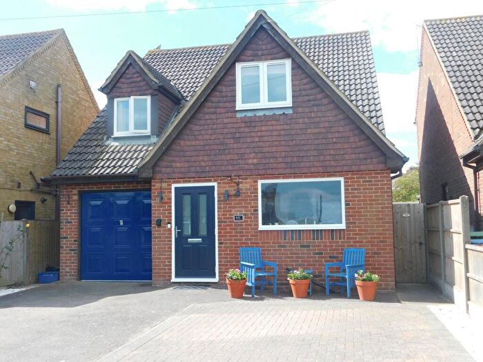 4 Bedroom Detached House For Sale In Queens Road, Minster, ME12