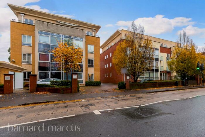 2 Bedroom Apartment To Rent In Woodcote Road, Wallington, SM6