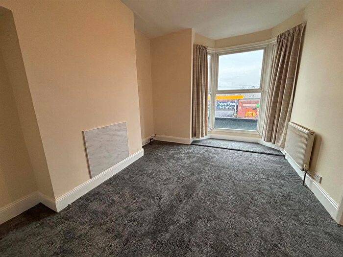 3 Bedroom Flat To Rent In Beverley Road, Hull, HU5