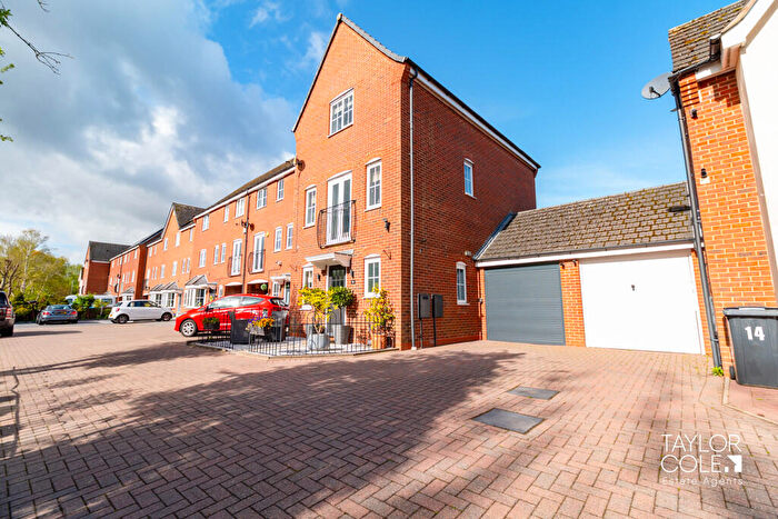 3 Bedroom Semi-Detached House For Sale In Barlow Avenue, Tamworth, B77