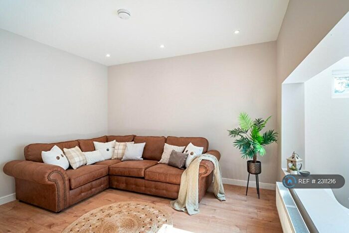 5 Bedroom End Of Terrace House To Rent In Portland Terrace, Bath, BA1