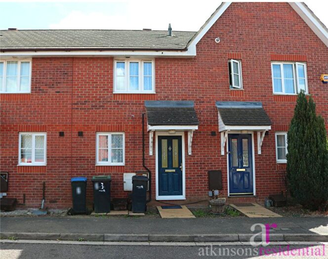 2 Bedroom Terraced House For Sale In Landridge Drive, Enfield, EN1