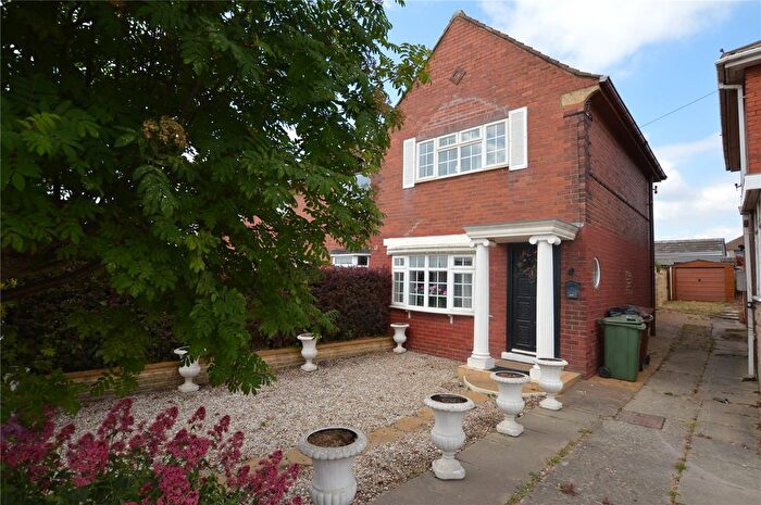 3 Bedroom End Of Terrace House For Sale In Tom Wood Ash Lane, Upton, Pontefract, West Yorkshire, WF9