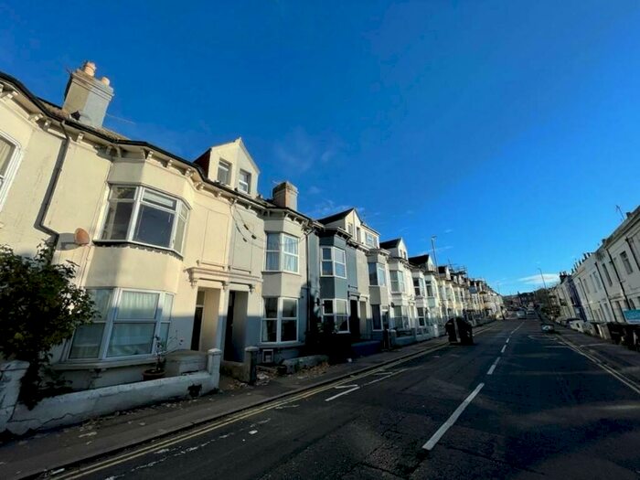 6 Bedroom House To Rent In Viaduct Road, Brighton, East Sussex, BN1