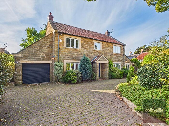 3 Bedroom Detached House For Sale In High Street, Scalby, YO13