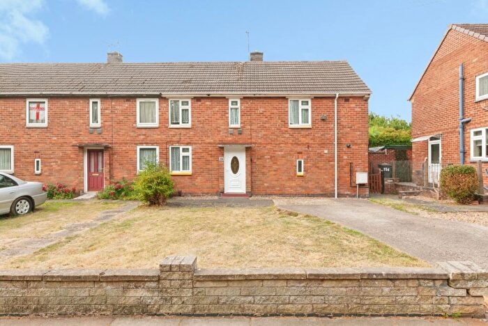 3 Bedroom Semi-Detached House For Sale In Glenhills Boulevard, Leicester, Leicestershire, LE2