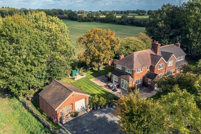 3 Bedroom Semi-Detached House For Sale In Shottesbrooke - Lovely Rural Setting, SL6