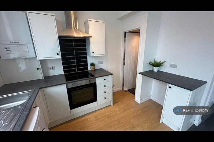2 Bedroom Terraced House To Rent In Skelton Terrace, Leeds, LS9