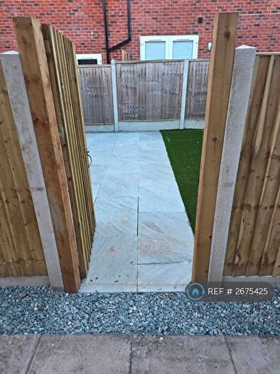 2 Bedroom Flat To Rent In Warwick Street, Coventry, CV5