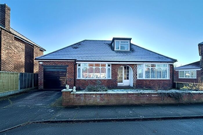 3 Bedroom Detached Bungalow For Sale In Aysgarth Avenue, Cheadle, SK8