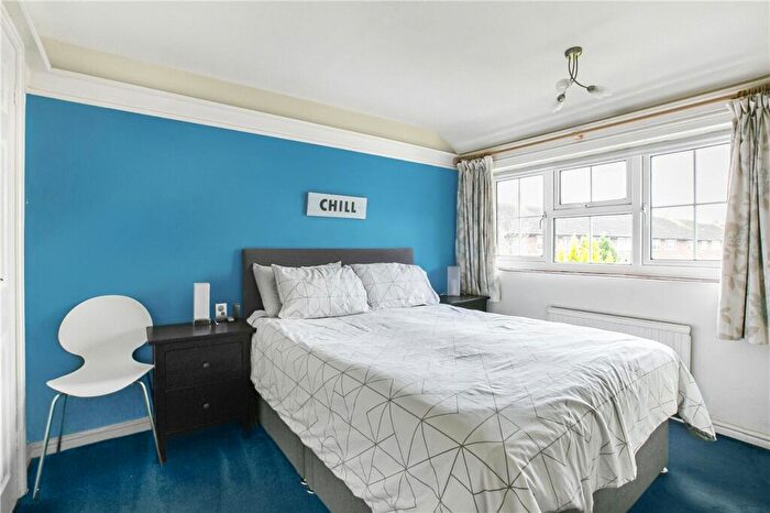 3 Bedroom End Of Terrace House For Sale In Howlands, Welwyn Garden City, Hertfordshire, AL7