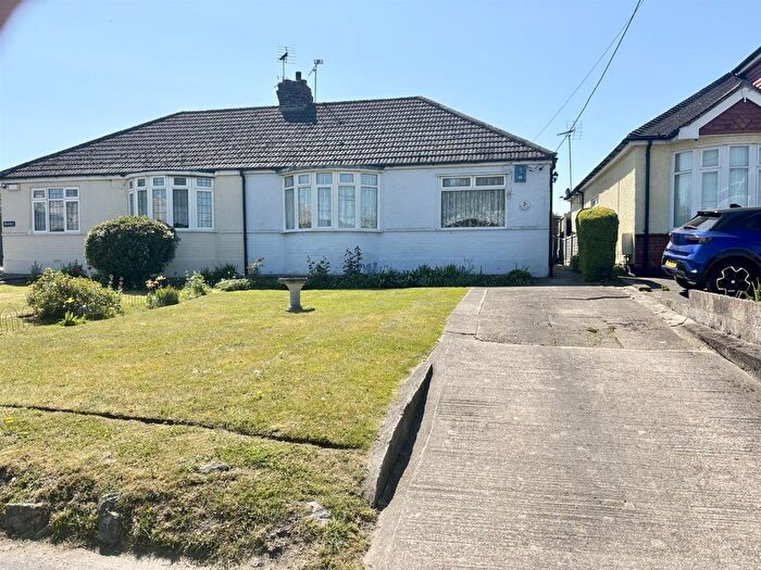 2 Bedroom Semi-Detached Bungalow For Sale In Higham Road, Wainscott, Rochester, ME3