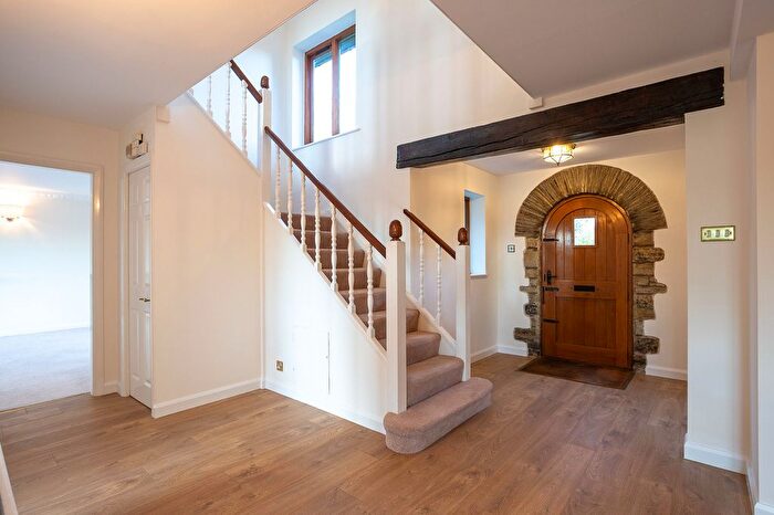 5 Bedroom Detached House To Rent In Back Lane, Sicklinghall, LS22
