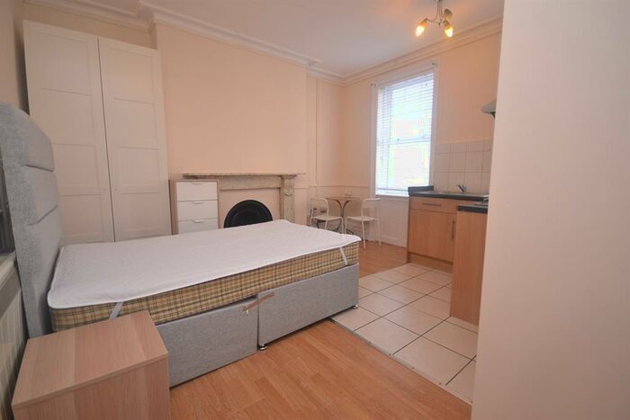 Studio To Rent In Oxford Road, Reading, Berkshire, RG1