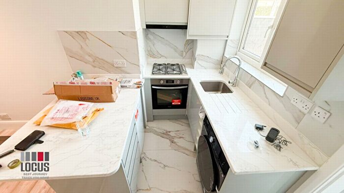 1 Bedroom Studio To Rent In Park Avenue, London, N13