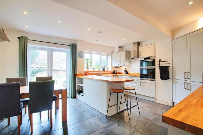 4 Bedroom Terraced House For Sale In Broughton, Stockbridge, SO20