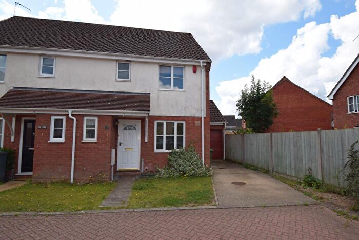 3 Bedroom Semi-Detached House To Rent In Pym Close, Dussindale, NR7