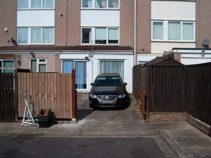 4 Bedroom Terraced House To Rent In Barker Walk, Bristol, BS5