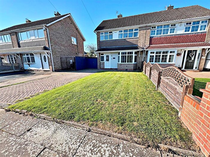 3 Bedroom Semi-Detached House For Sale In Ravenhill Close, Cleethorpes, N.E. Lincs, DN35