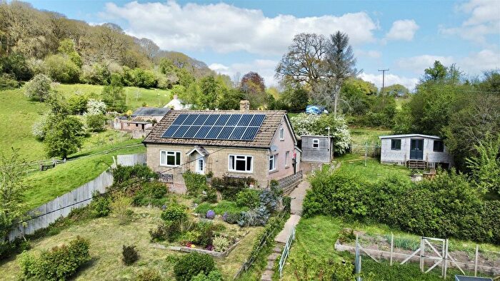 2 Bedroom Detached Bungalow For Sale In The Slad, Popes Hill, Newnham, GL14