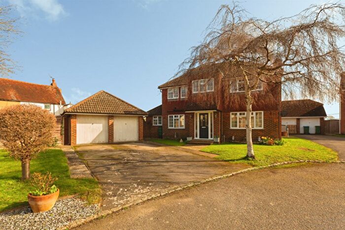 4 Bedroom Detached House For Sale In Aylesbury Road, Bierton, Aylesbury, HP22