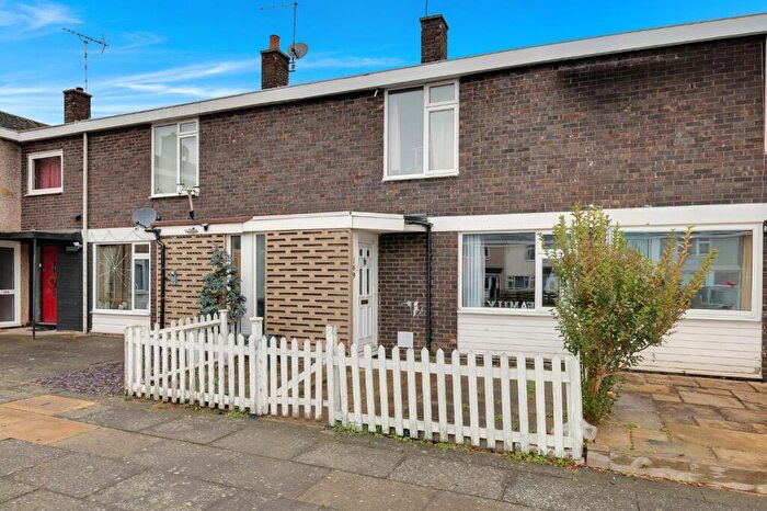 2 Bedroom Terraced House For Sale In Gladwyns, Basildon, Essex, SS15