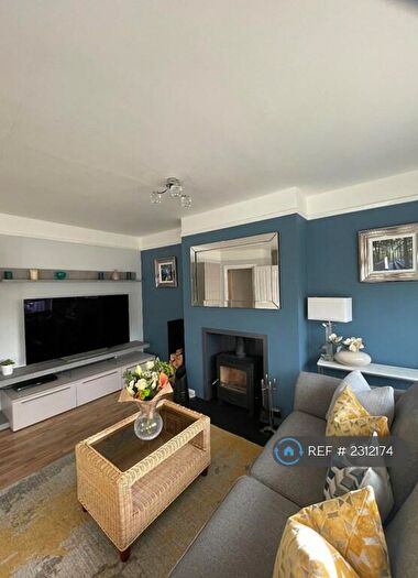 3 Bedroom Maisonette To Rent In Cheriton Road, Folkestone, CT19