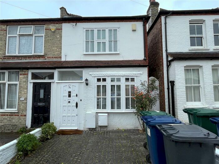 2 Bedroom Detached House To Rent In Margaret Road, New Barnet, Herts, EN4