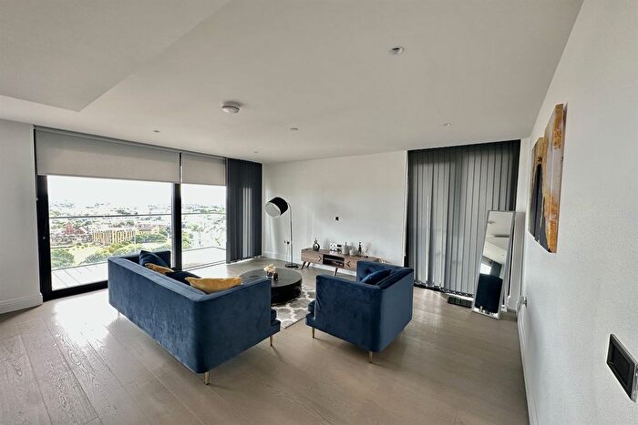 2 Bedroom Flat To Rent In The Dumont, Albert Embankment, SE1