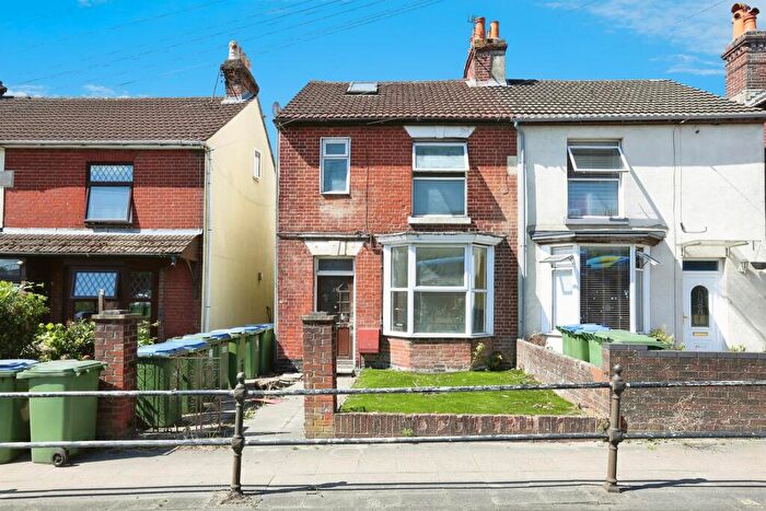 3 Bedroom Terraced House For Sale In Hartlands Road, Fareham, PO16