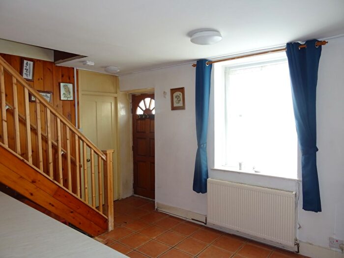 2 Bedroom Cottage For Sale In High Street, Wingham, Canterbury, CT3