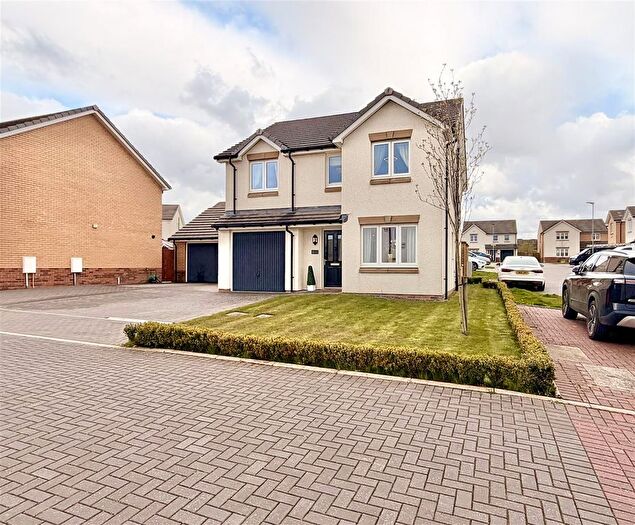 4 Bedroom Detached House For Sale In Braemar Gardens, Newarthill, ML1