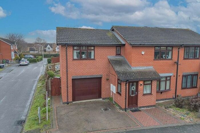 4 Bedroom Semi-Detached House For Sale In Blackthorn Drive, Syston, Leicester, Leicestershire., LE7