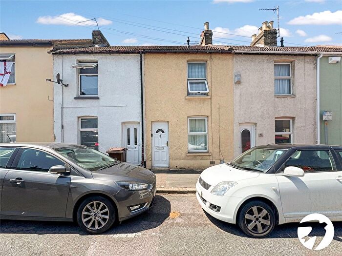 2 Bedroom Terraced House To Rent In Shakespeare Road, Gillingham, Kent, ME7