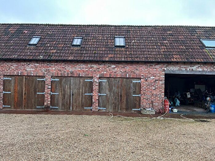 1 Bedroom Barn Conversion To Rent In The Annex, Cow Shed, Kilmington Common, BA12