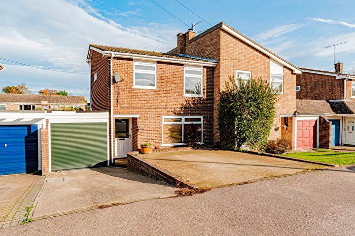 3 Bedroom Semi-detached House For Sale In Lower Road, Faversham, ME13