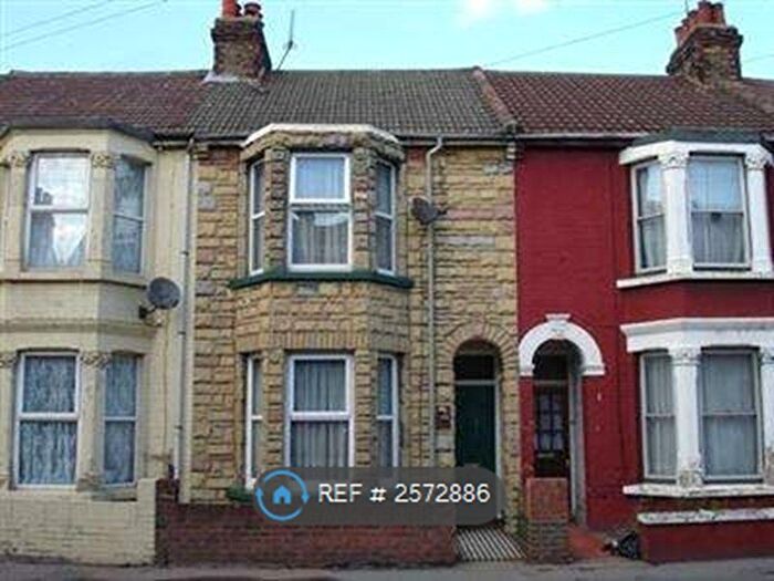 4 Bedroom Terraced House To Rent In Rainham Road, Gillingham, ME7