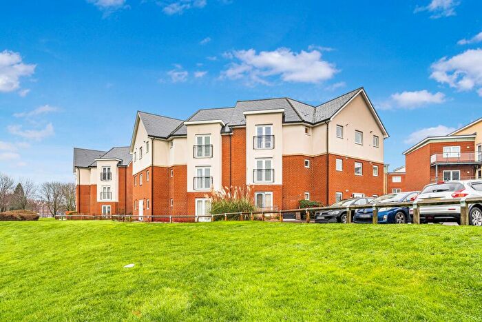 1 Bedroom Flat For Sale In Gladwin Way, Harlow, CM20
