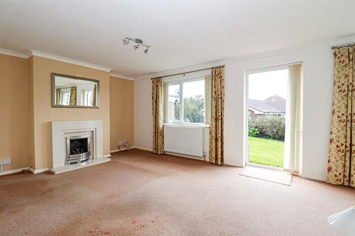 3 Bedroom Detached Bungalow For Sale In Heather Way, Fairlight, TN35