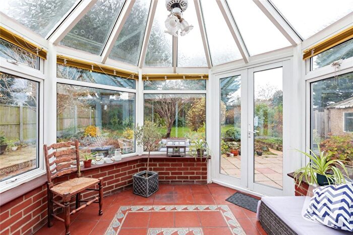 3 Bedroom Detached Bungalow For Sale In Allenby Drive, Hornchurch, RM11