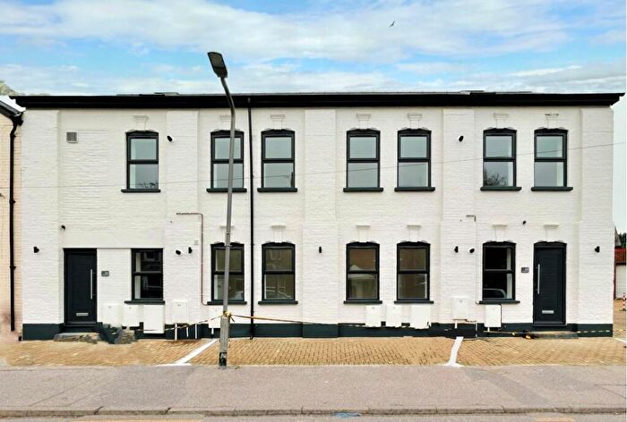 1 Bedroom Flat To Rent In Higham Road, Chesham, HP5