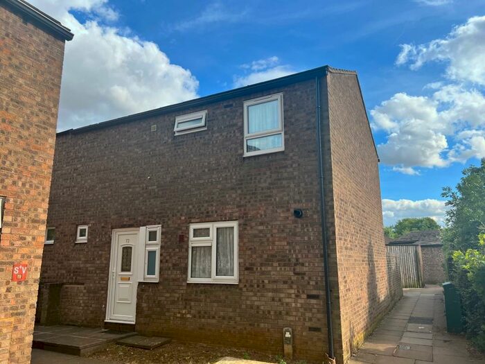 3 Bedroom End Of Terrace House To Rent In Thrush Lane, Wellingborough, NN8