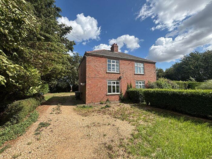 2 Bedroom House To Rent In Hobhole Bank, New Leake, PE22