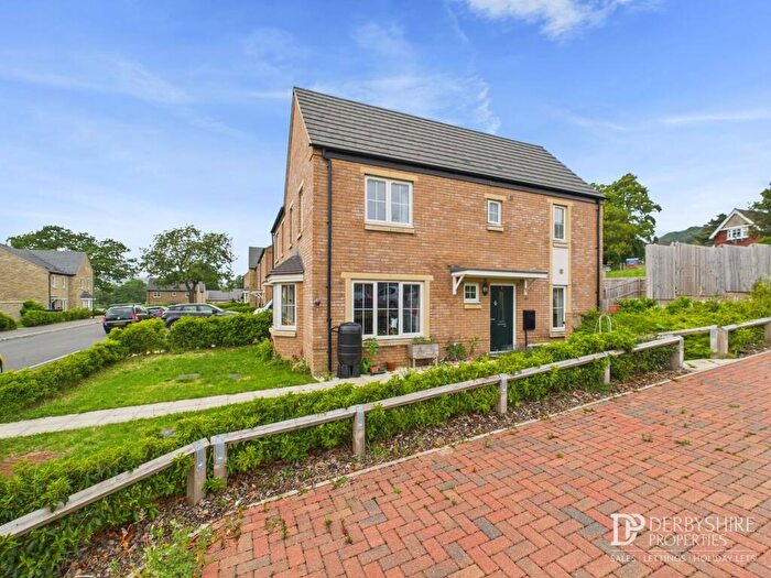 3 Bedroom Semi-Detached House For Sale In Boden Close, Matlock, DE4